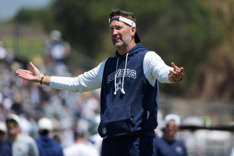 Cowboys Coach Shockingly Limits Starters in Preseason